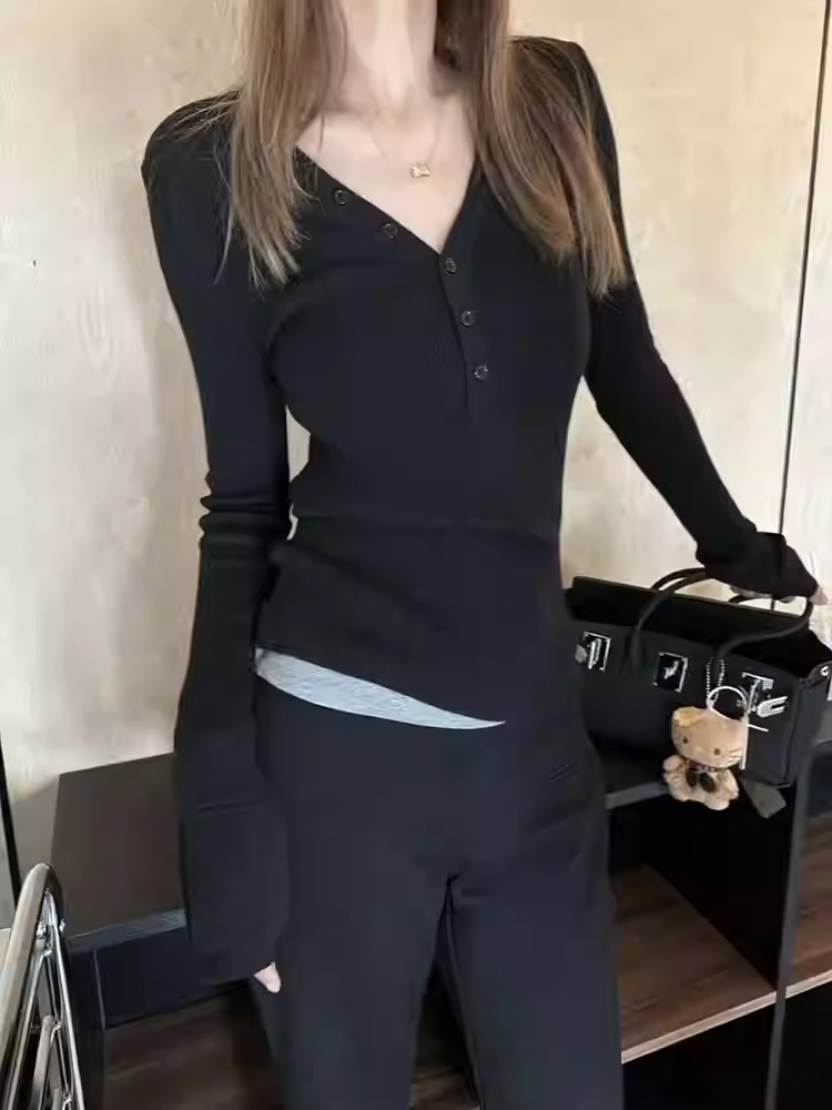Women's V-Neck Long Sleeve Knit Sweater in Coffee Brown for Fall 2026 - Image 2