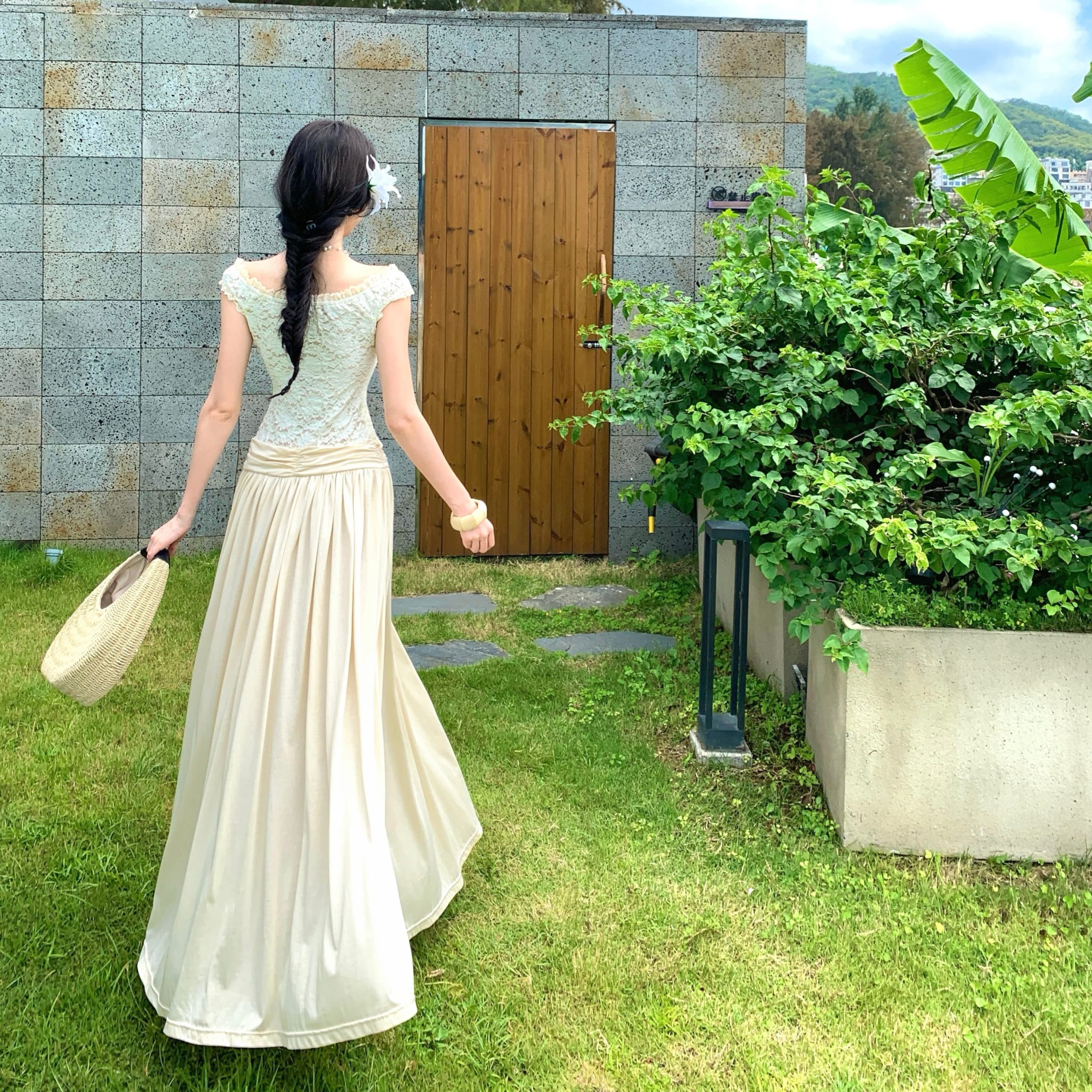 White Off-Shoulder Dress Women French Style Party Graduation Dress - Image 4