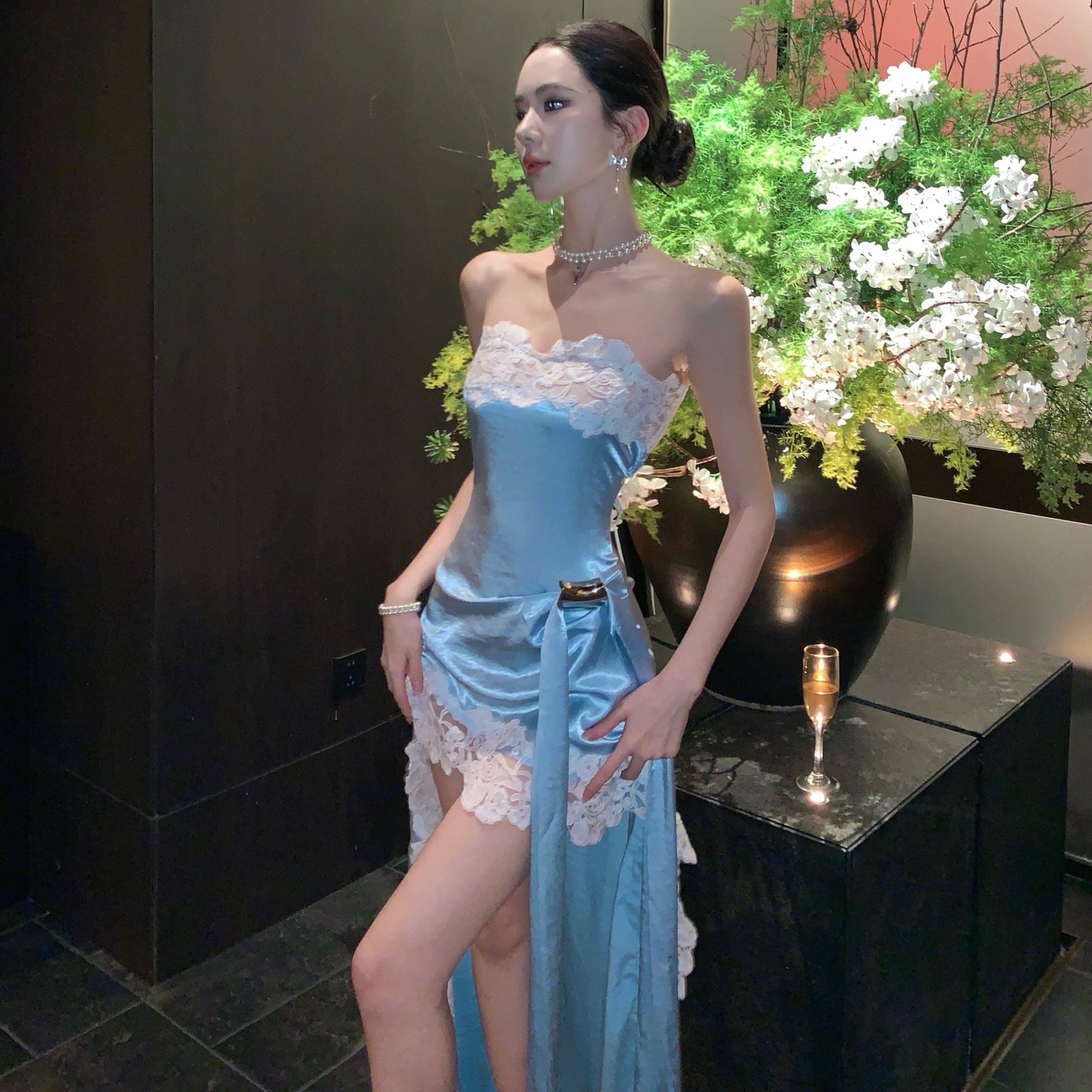 Women's Strapless Lace Spliced Satin Dress with Ribbon Train for Birthday Party and Vacation - Image 4