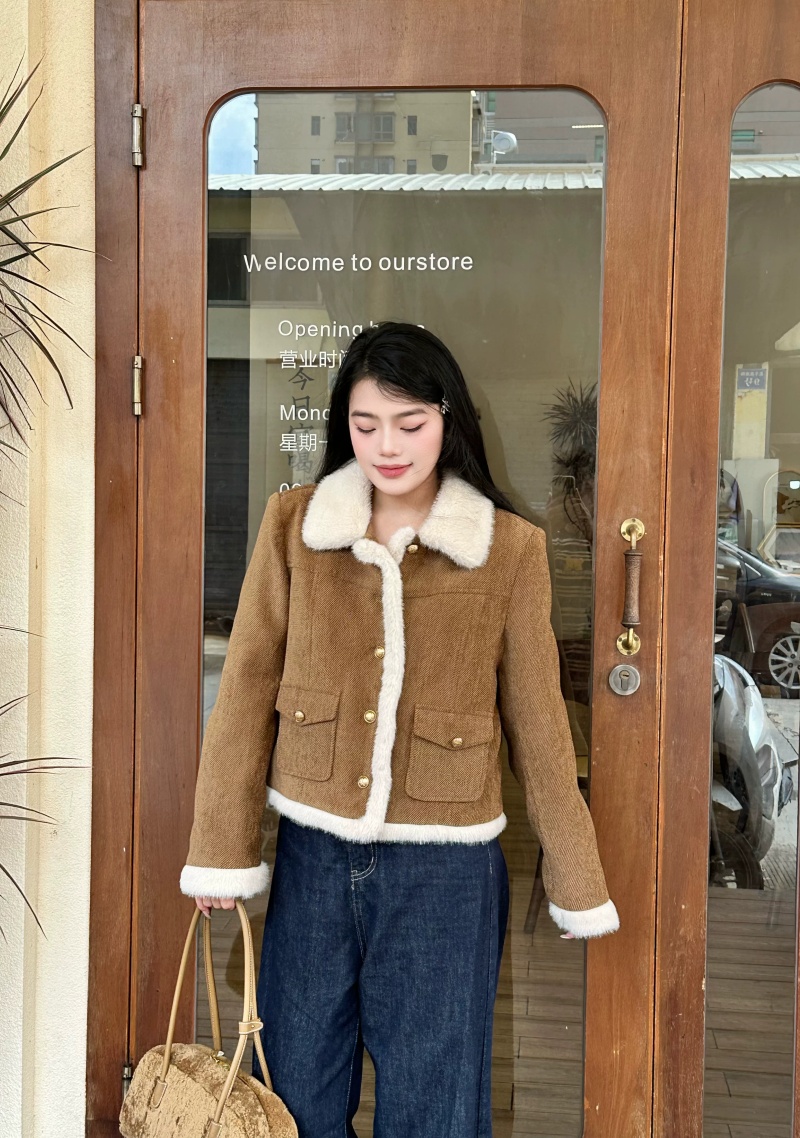 Thickened Fleece Small Turn-Down Collar Coat Fashionable Refined Xiaoxiang Style Short Top New Elegant High-End Feel Autumn Winter - Image 3